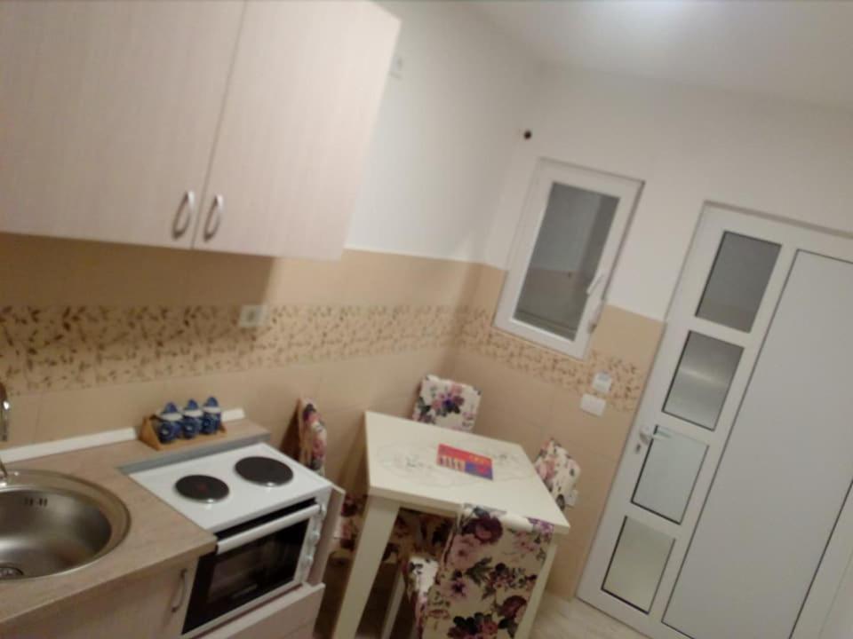 Apartmani M&V Sutomore Exterior photo