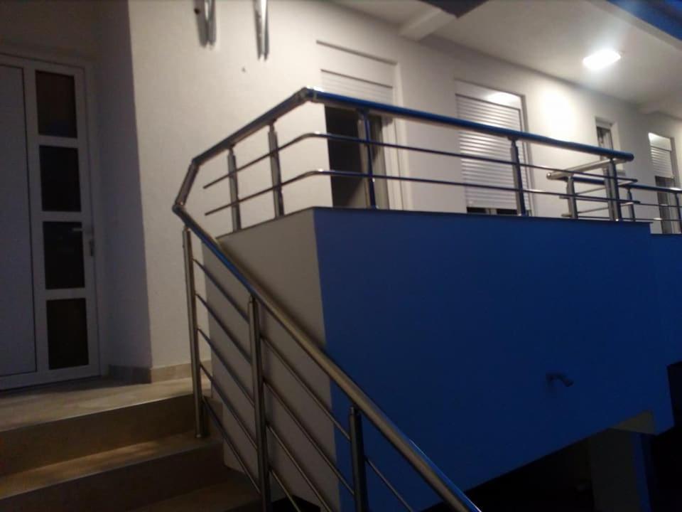 Apartmani M&V Sutomore Exterior photo